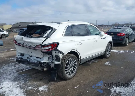 2020 Lincoln Nautilus Reserve z USA, uszkodzony, nr VIN 2LMPJ8K93LBL07817